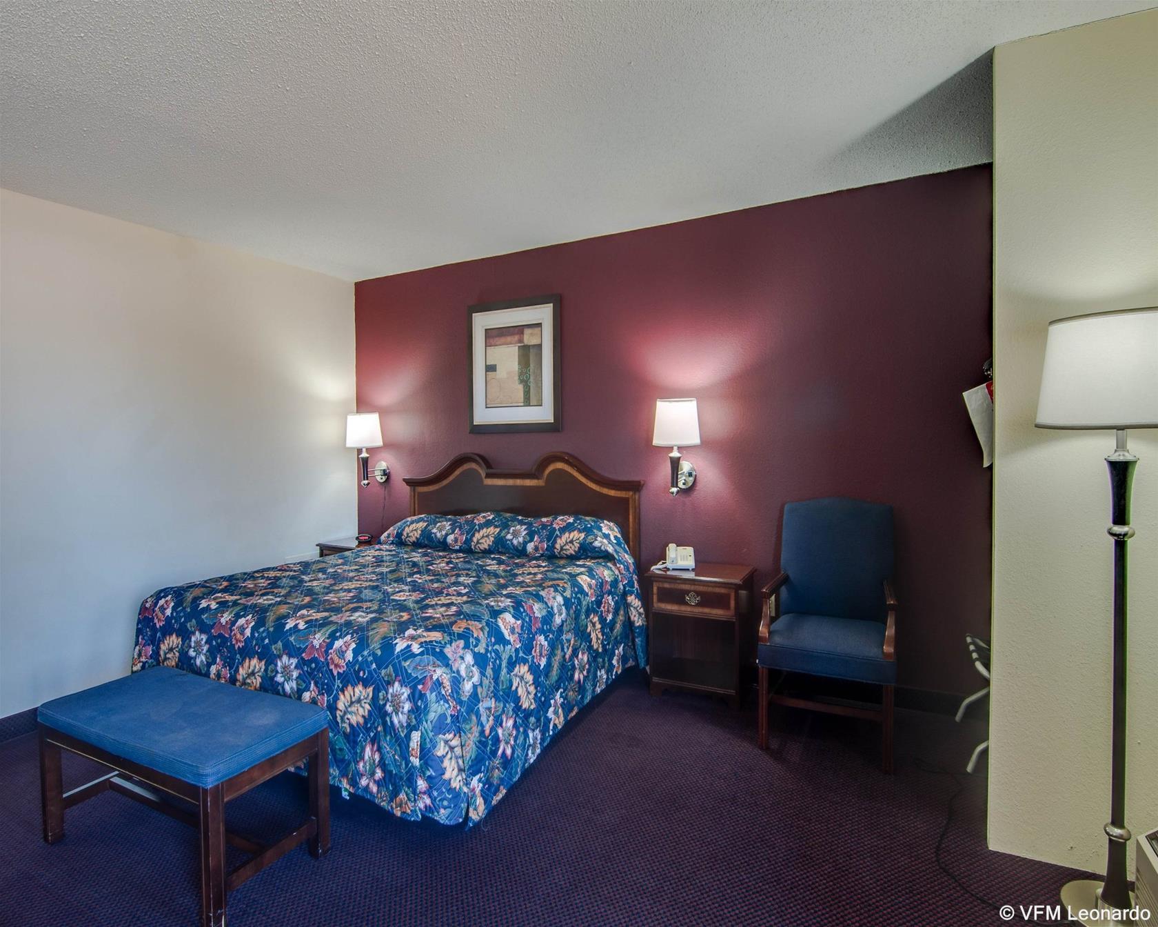 Econo Lodge Glade Springs I-81 Exterior photo
