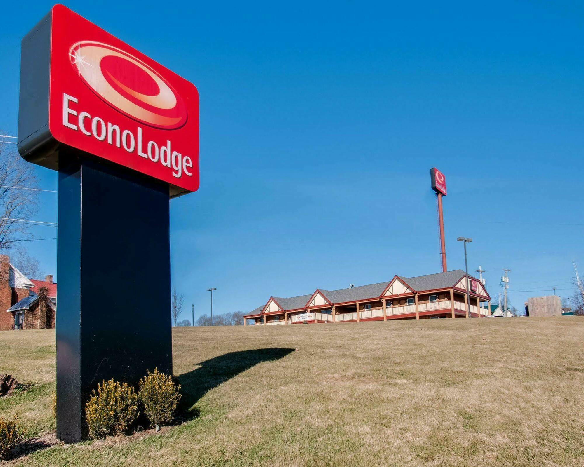 Econo Lodge Glade Springs I-81 Exterior photo
